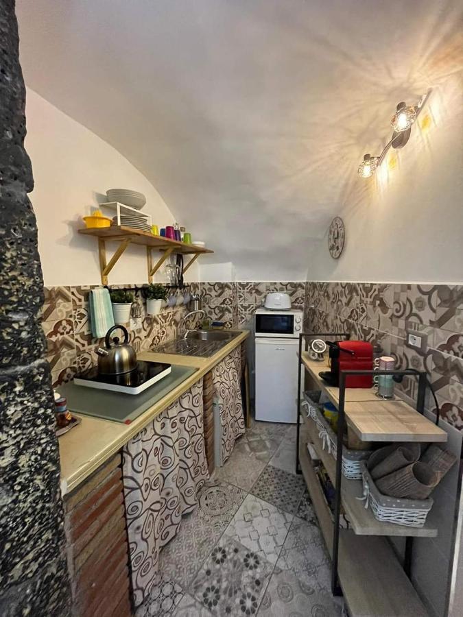 Вилла La Piccola Grotta Ursino Катания Экстерьер фото